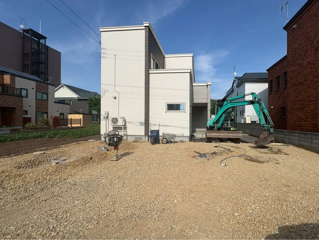 江別市の住宅外構｜施工中の写真