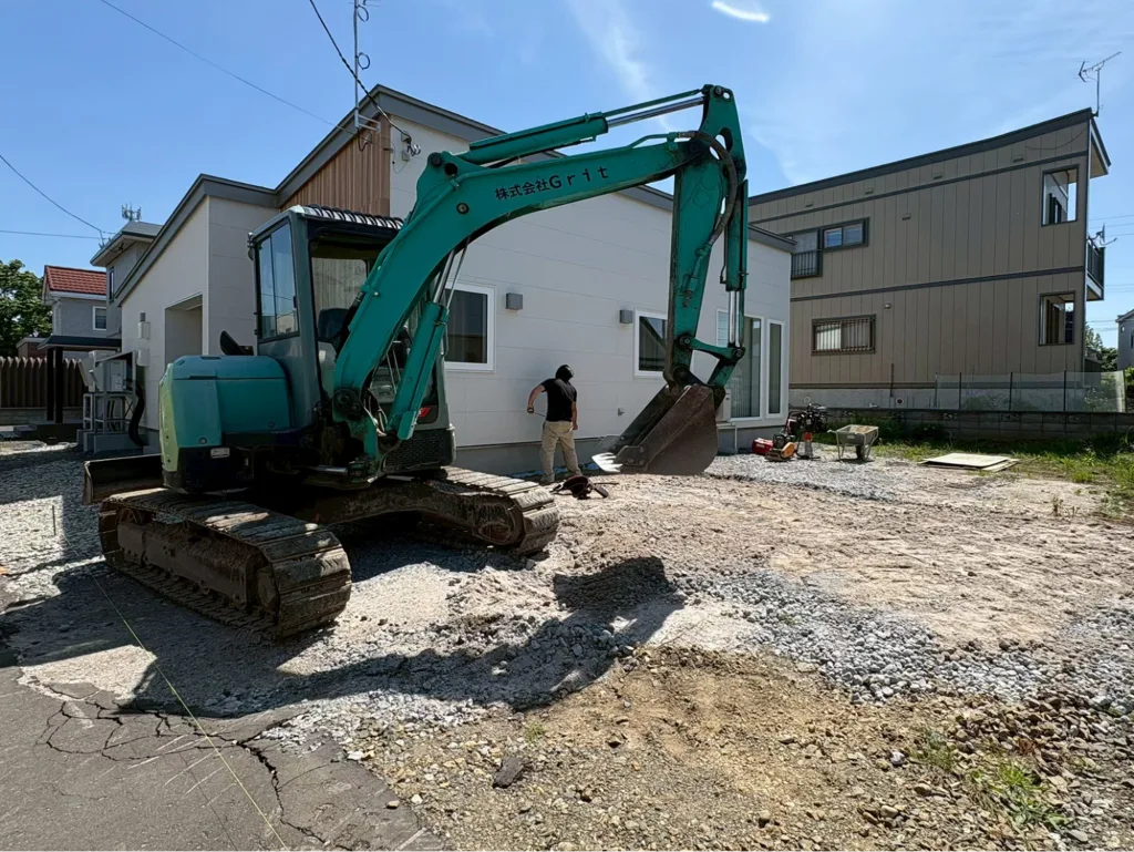 江別市の住宅外構｜施工中の写真