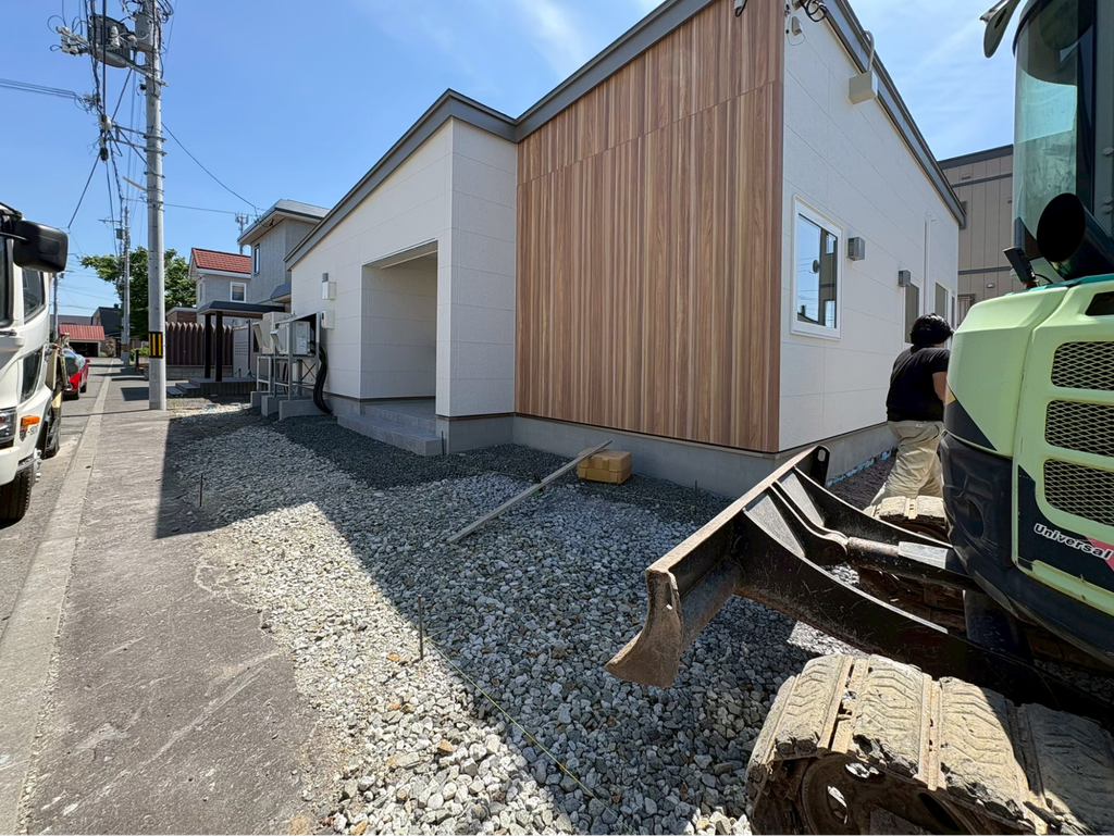 江別市の住宅外構｜施工中の写真